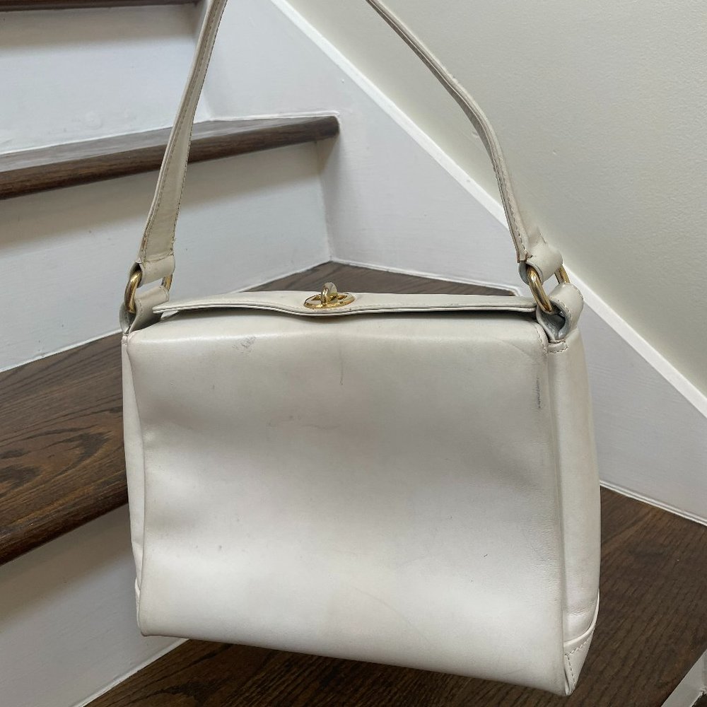 GUCCI 1970s Vintage Turn Lock White Leather Handbag